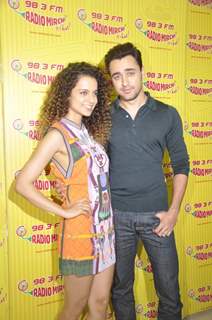 Kangana Ranaut and Imran Khan pose for the media at the Promotions of Katti Batti on Radio Mirchi