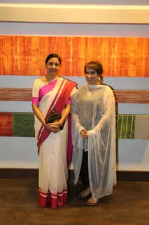 Deepti Naval and Guneet Monga at Globe Silicon Valley Award Function