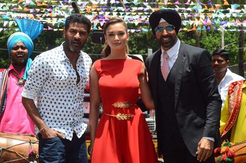 Akshay Kumar, Prabhudeva and Amy Jackson Arrives for Trailer Launch of Singh is Bliing