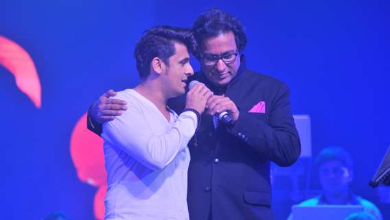 Sonu Nigam and Talat Aziz Performs at 'Yeh Sham Mastaani' Evening