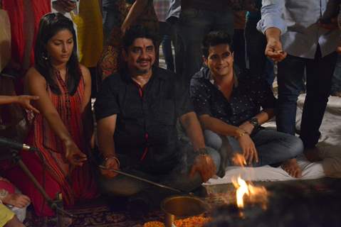 Rajan Shahi performs a pooja with his actors