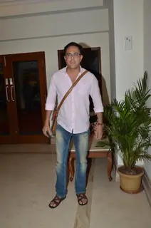 Sumeet Raghavan poses for the media at Suresh Wadkar's Birthday Bash