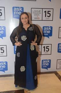 Avantika Malik poses for the media at Lakme Fashion Week Day 4