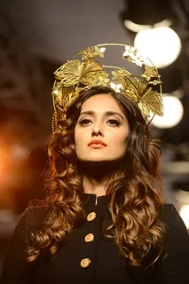 Illeana Dcruz Looks Beautiful at Lakme Fashion Week Day 5