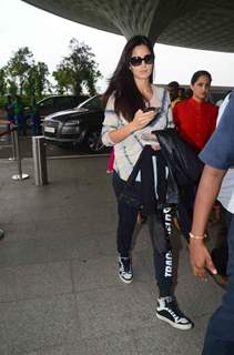 Katrina Kaif Snapped at Airport