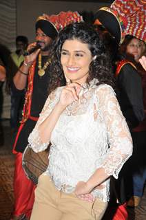 Ragini Khanna at Grand Premiere of  'Sumit Sambhal Lega'