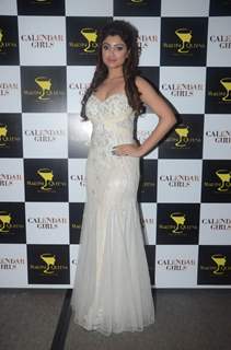 Akanksha Puri at Tarun Sarda's Martin Queen's Exhibition