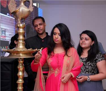 Amruta Fadnavis Inaugurates Hallway Excellence Awards