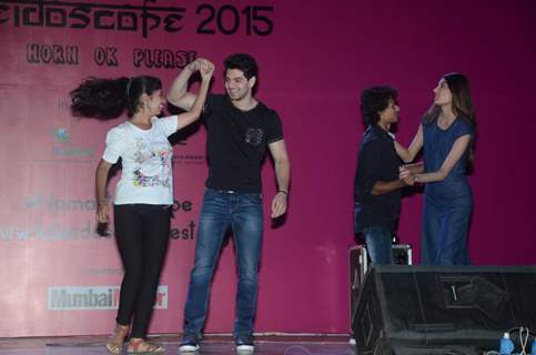 Sooraj and Athiya Dances With Students During Promotions of Hero at Sophia College