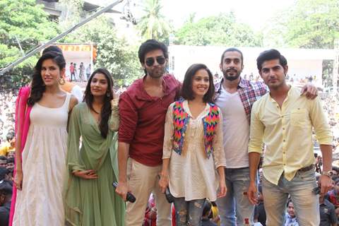 Cast Of Pyaar Ka Punchnama 2 at Pratap Sarnaik's 'Sanskriti Dahikala Utsav'