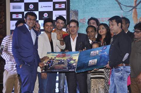 Suresh Raina and Aakash Dahiya at Music Launch of Meeruthiya Gangsters