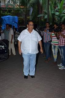 Satish Kaushik at Aadesh Shrivastava's Prayer Meet