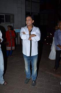 Sukhwinder Singh at Aadesh Shrivastava's Prayer Meet