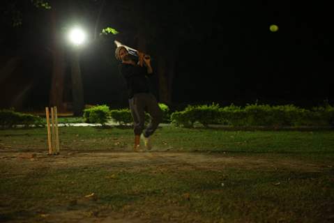 Akshay Hits the Ball During a Cricket Match on the Sets of Singh is Bliing