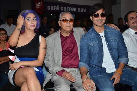 Neha Bhasin and Vivek Oberoi at CPAA Event
