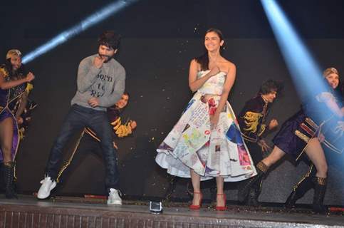 Shahid Kapoor and Alia Bhatt Dances at Song Launch of Shaandaar