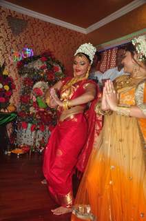 Rakhi Sawant Dances  on Her Ganpati Celebration