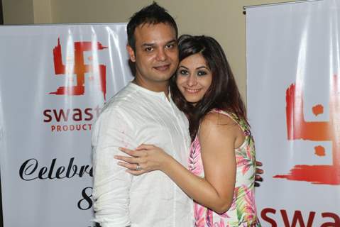 Siddharth Kumar Tewary, Wife Gayatri at Birthday Bash