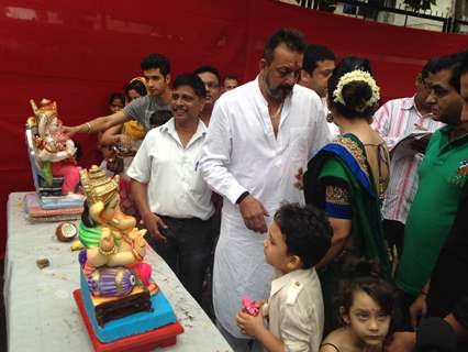 Sanjay Dutt's Ganpati Bappa Visarjan