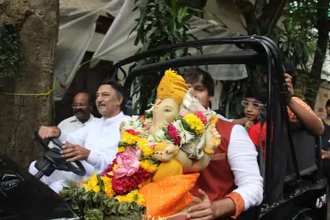 Vivek Oberoi's Ganesh Visarjan