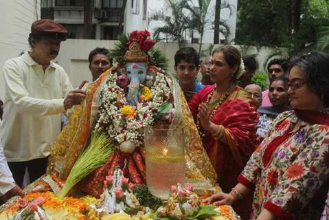 Twinkle Khanna's Ganesh Visarjan