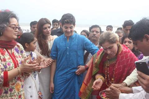 Twinkle Khanna's Ganesh Visarjan