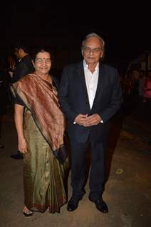 Anand Virji Shah Pays Tribute to Gulshan Kumar