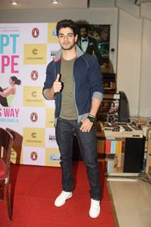 Sooraj Pancholi at Yasmin Karachiwala's Book Singing Event