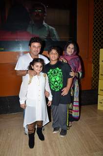 Ali Asgar and Family at Screening of Kis Kisko Pyaar Karoon