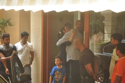 Sanjay Dutt Hugs Manyata Before Leaving for Jail Term