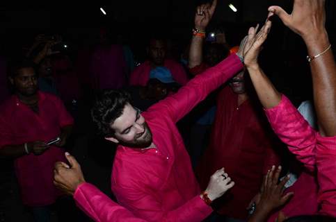 Neil Nitin Mukesh was snapped dancing at Ganpati Visarjan