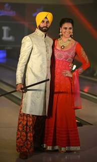 Akshay Kumar and Lara Dutta at the Bling Fashion Show