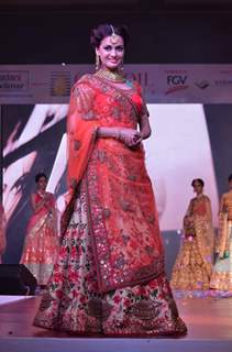 Dia Mirza walks the ramp at the Globoil Awards