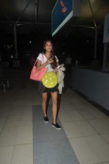 Lisa Haydon snapped at Airport