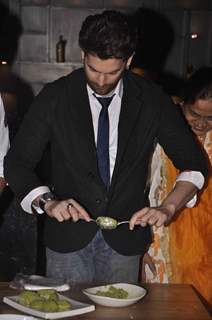 Neil Nitin Mukesh at Cooking Event at Tilt