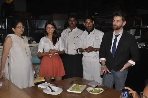 Neil Nitin Mukesh Interacts With Media at Cooking Event at Tilt