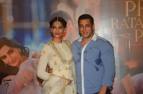Salman Khan and Sonam Kapoor at the Trailer Launch of Prem Ratan Dhan Payo