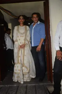 Salman Khan and Sonam Kapoor at the Trailer Launch of Prem Ratan Dhan Payo