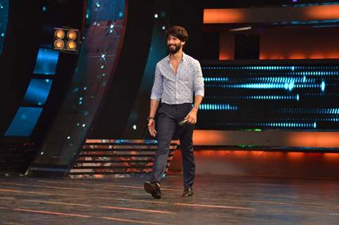 Shahid Kapoor was snapped at the Promotions of Shaandaar on 'I Can Do That'