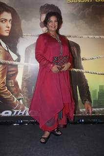 Shabana Azmi at Premiere of Jazbaa