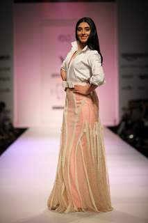 Pernia Qureshi Walks the Ramp at Amazon India Fashion Week Day 3