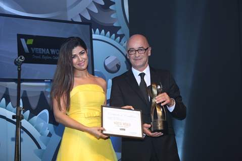 Nimrat kaur at Watch World Awards 2015