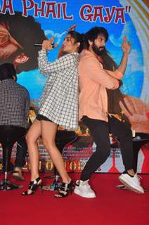 Shahid Kapoor and Alia Bhatt pose for the media at the Song Launch of Shaandaar