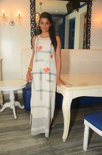 Mugdha Godse poses for the media at Pookaari Festive Event