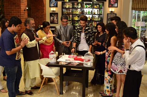 Karan Kundra's Birthday Bash on the Sets of  Yeh Kahan Aa Gaye Hum