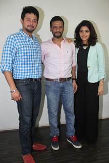 Swapnil Joshi, Satish Rajawade and Mukta Barve  at Song Launch of 'Mumbai Pune Mumbai 2'