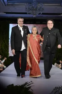 Abu Jani and Sandeep Khosla with Jaya Bachchan at Breakthrough Mission Hazaar Event