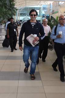 Vivek Oberoi Snapped at Airport