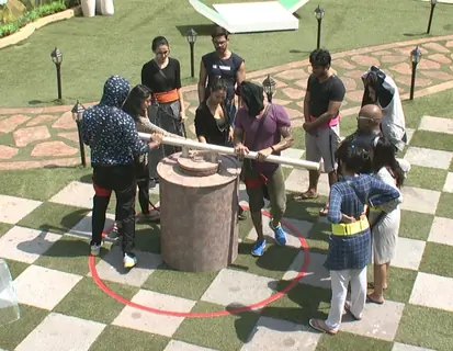 Bigg Boss Nau : Day 9 - Contestants Doing Task