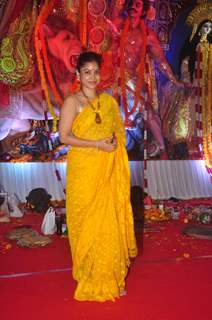 Sumona Chakravarti Snapped at Durga Pooja